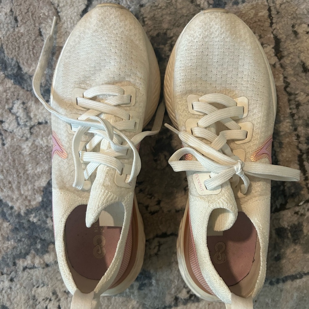 Nike Women’s shoes size 8